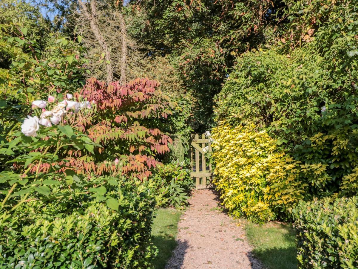 Woodlands Cottage Leominster Bagian luar foto